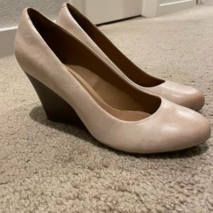 Clarks wedge heel 8.5